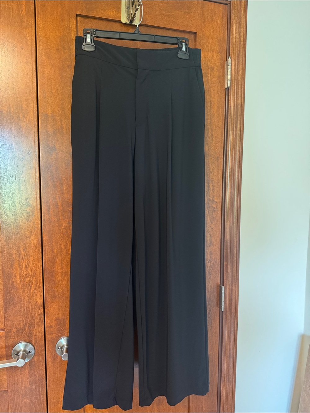Athleta Black Wide-Leg Trousers with Tailored Pleats
